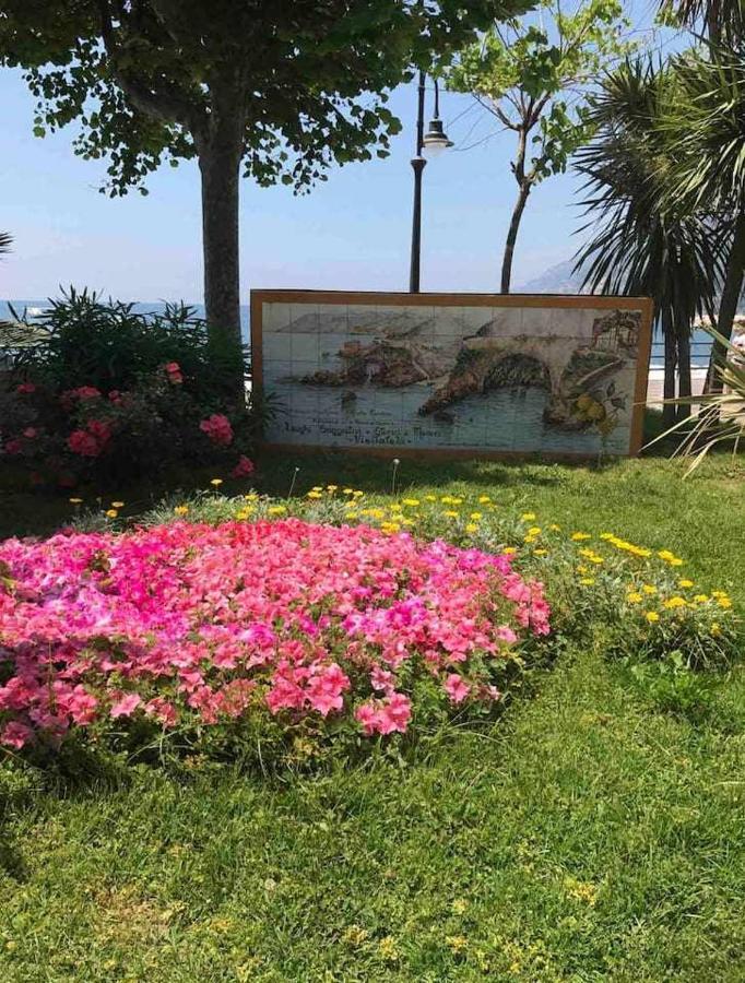 Apartamento Sea Pearl Nuovissimo A Due Passi Dal Mare Maiori Exterior foto