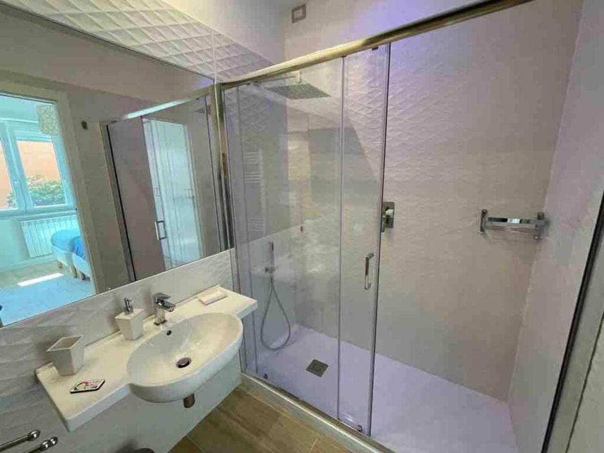 Apartamento Sea Pearl Nuovissimo A Due Passi Dal Mare Maiori Exterior foto